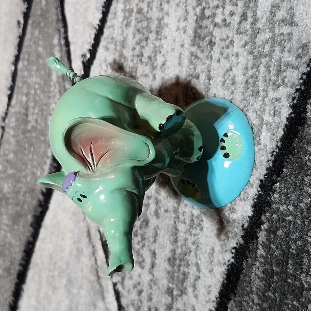 ELEPHANT SPRING BODY & TAIL MOVING FIGURINE DECOR